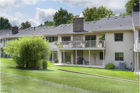 504 Montrose Rd, Saint Cloud, MN 56301 photo 2