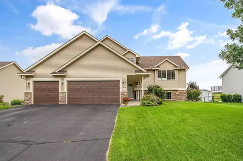 1008 Mallard St NE, Hanover, MN 55341