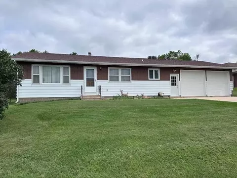104 1st St SW, Eitzen, MN 55931