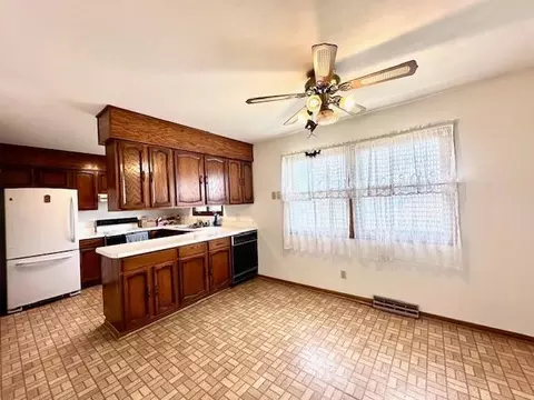 104 1st St SW, Eitzen, MN 55931 photo 5