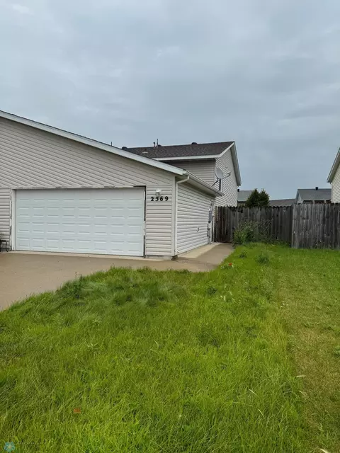 2569 Amber Valley Ct S, Fargo, ND 58104