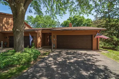 5399 Upper 147th St W, Apple Valley, MN 55124