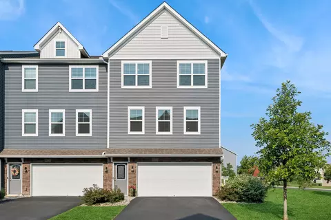 1622 Windigo Ln, Shakopee, MN 55379