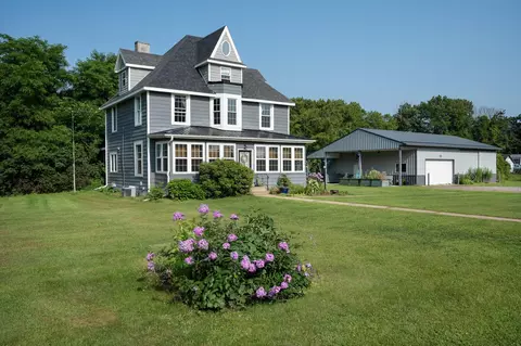 n6283 North Prescott Street, Arkansaw, WI 54721