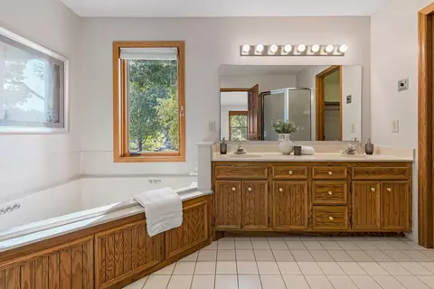 6010 Mckinley Pl, Shorewood, MN 55331 photo 24