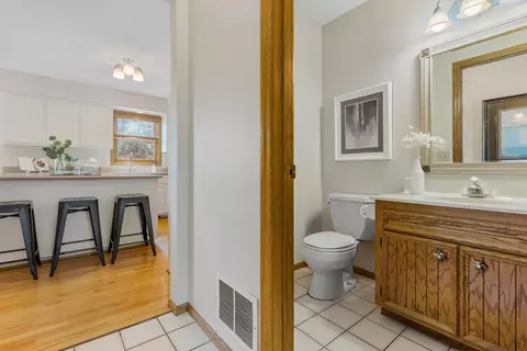6010 Mckinley Pl, Shorewood, MN 55331 photo 21