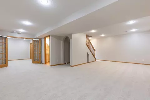 6010 Mckinley Pl, Shorewood, MN 55331 photo 35