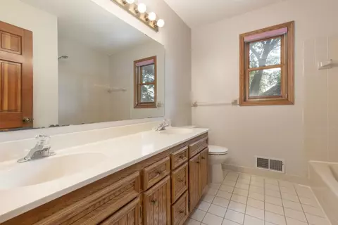 6010 Mckinley Pl, Shorewood, MN 55331 photo 28