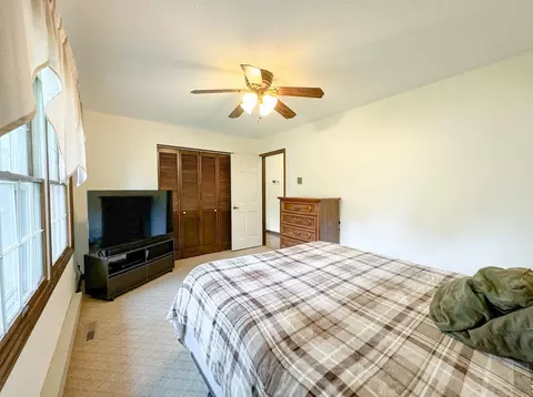 616 E Summit Ave, Fergus Falls, MN 56537 photo 14