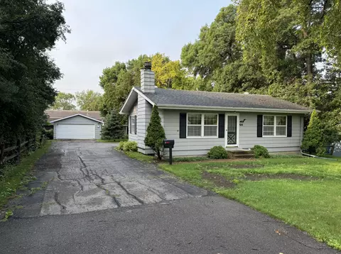 616 E Summit Ave, Fergus Falls, MN 56537