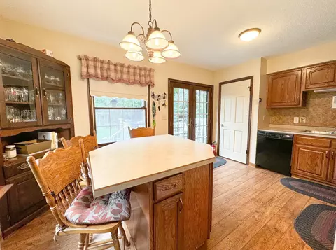 616 E Summit Ave, Fergus Falls, MN 56537 photo 5
