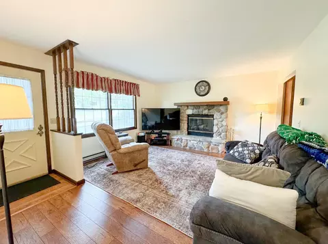 616 E Summit Ave, Fergus Falls, MN 56537 photo 2