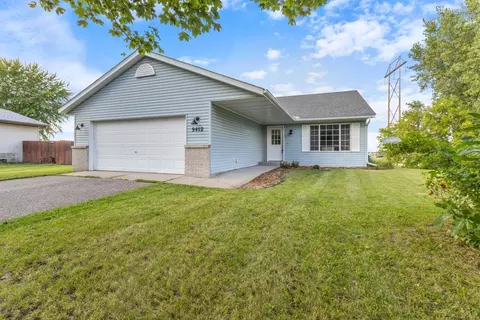 9412 Oriole Ln, Monticello, MN 55362