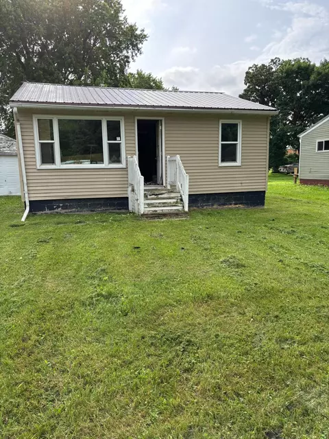 210 N Seney Ave, Rushmore, MN 56168