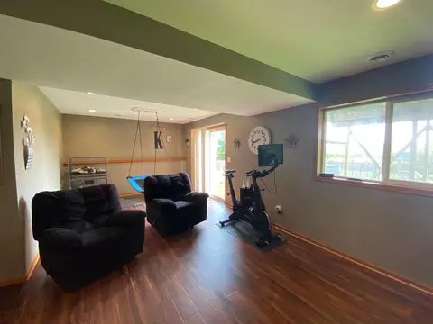 105 8th St NE, Plainview, MN 55964 photo 38