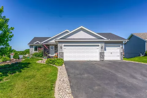 917 Aspen Cir, Watertown, MN 55388