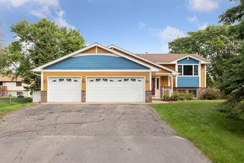 3913 98th Ln NE, Circle Pines, MN 55014