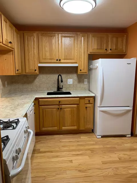 7500 Cahill Rd #114C, Edina, MN 55439