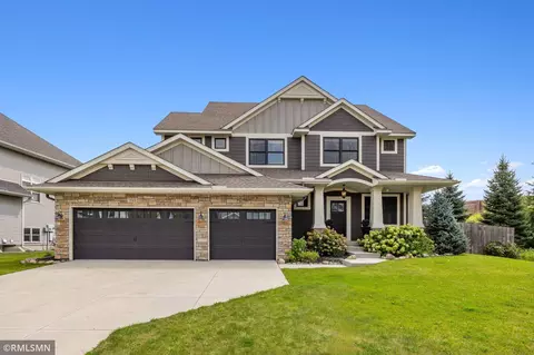 315 Preserve Ct, Chanhassen, MN 55317