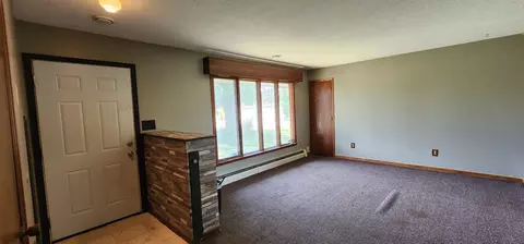 421 2nd St E, Wanamingo, MN 55983 photo 3