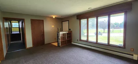 421 2nd St E, Wanamingo, MN 55983 photo 2