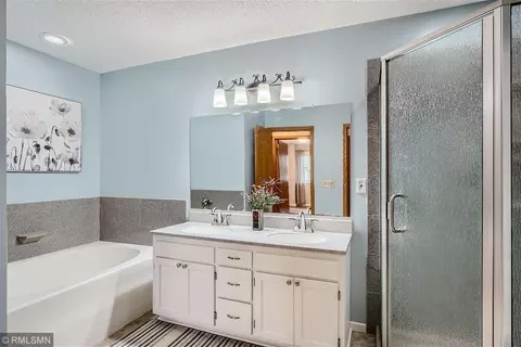 4319 Clemson Cir, Eagan, MN 55122 photo 18