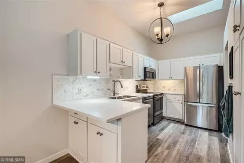 4319 Clemson Cir, Eagan, MN 55122 photo 6