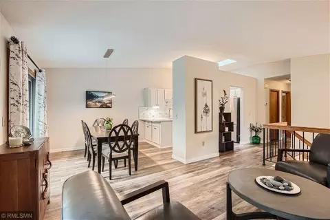 4319 Clemson Cir, Eagan, MN 55122 photo 3