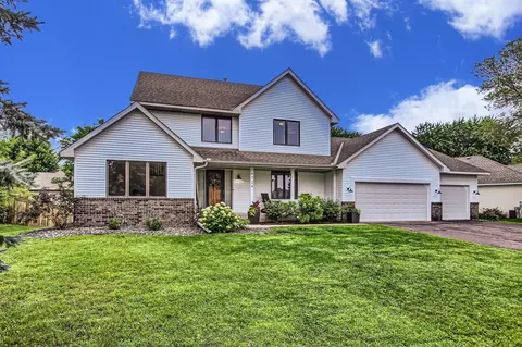 9724 Windward Ln, Woodbury, MN 55125