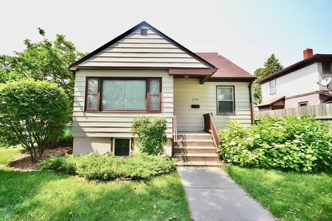 1034 14th St N, Fargo, ND 58102