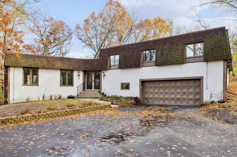 8 Lily Pond Rd, North Oaks, MN 55127