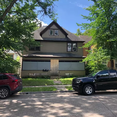 838 3rd St E, Saint Paul, MN 55106