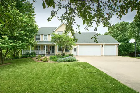 5125 Connemara Dr NE, Rochester, MN 55906