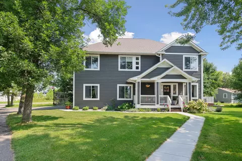 812 Goldenrod Ct, Delano, MN 55328