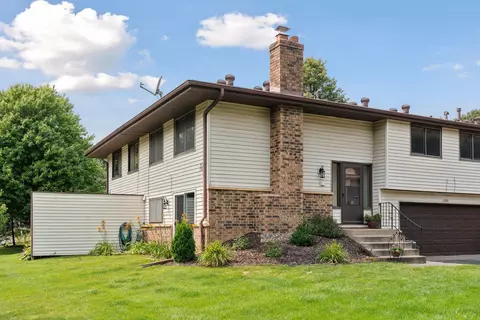 1709 Hickory Hill Dr, Eagan, MN 55122 photo 34