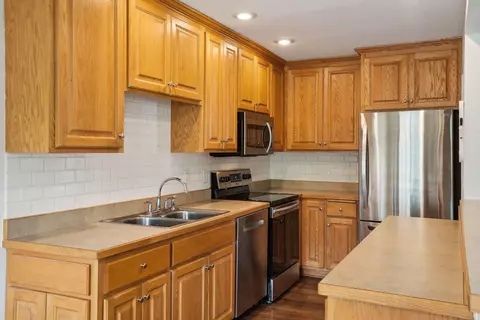 1709 Hickory Hill Dr, Eagan, MN 55122 photo 16