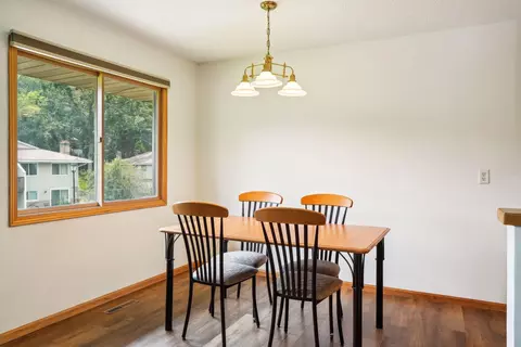 1709 Hickory Hill Dr, Eagan, MN 55122 photo 15