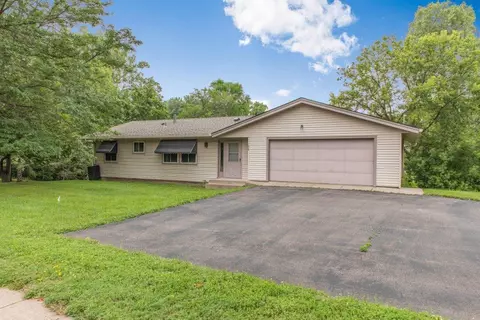1505 Weston Ln N, Plymouth, MN 55447
