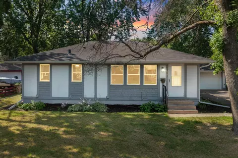 5301 Winchester Ln, Brooklyn Center, MN 55429