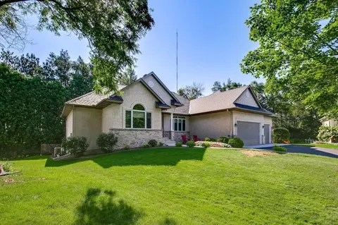 680 Cedar View Ct, Shoreview, MN 55126