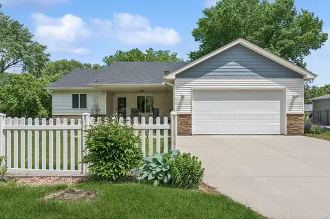 413 W 4th St, Monticello, MN 55362