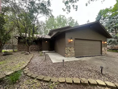6900 Woodland Dr, Eden Prairie, MN 55346
