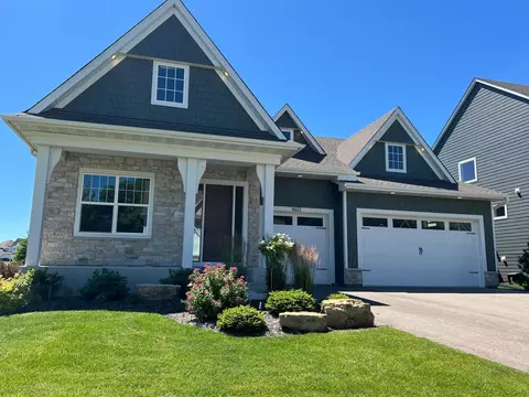 4613 Sunset Ln, Minnetrista, MN 55331