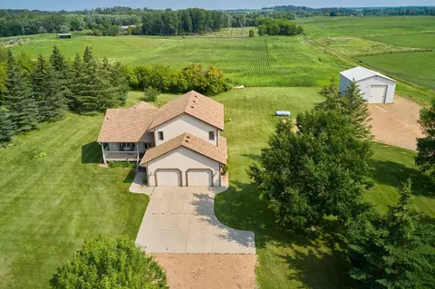 2230 E 260th St, Webster, MN 55088