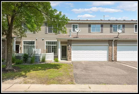 9565 Queensland Ln N, Maple Grove, MN 55311