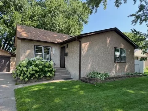 2515 3rd Ave E, North Saint Paul, MN 55109