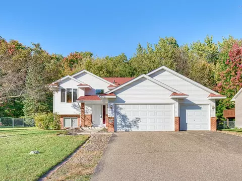25691 Goldfinch Ave, Wyoming, MN 55092