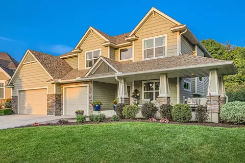 1544 Sunnybrook Dr, Minnetrista, MN 55364
