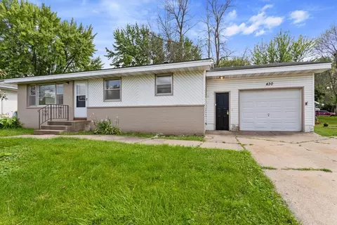 430 Paul St, Elko New Market, MN 55054