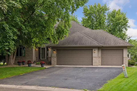 9451 White Oaks Trl N, Champlin, MN 55316